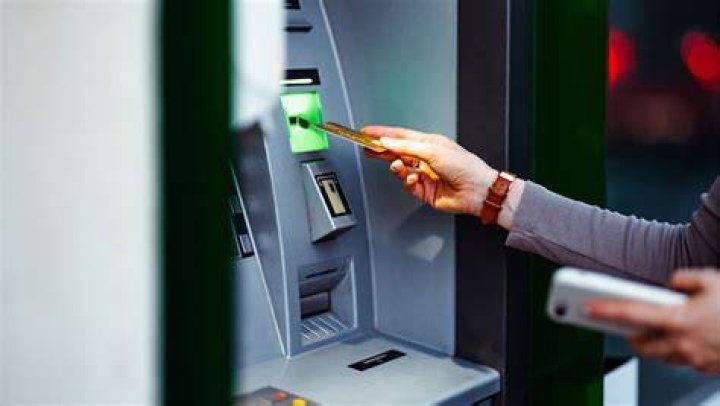 How much money can you withdraw from a bank at one time?